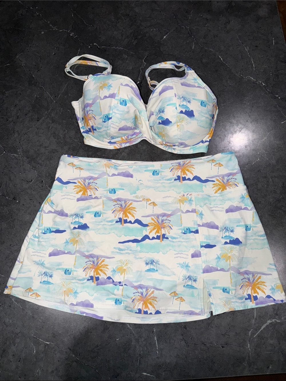 Birdsong 36DDD Women’s Pastel Coastal Print Underwire Swim Top and skort Bottoms